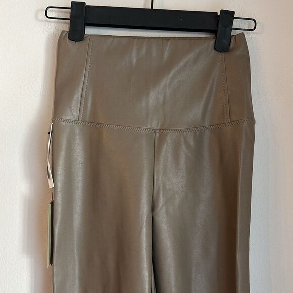 Wilfred Free Women Daria pants taupe shiitake faux leather Leggings XS short NWT - Picture 2 of 12